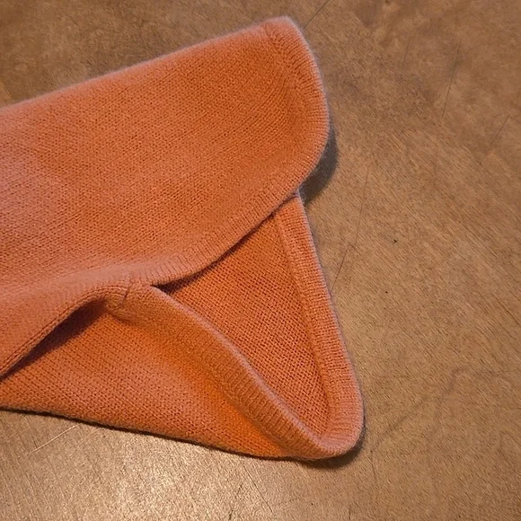 Elizabeth James Tangerine Vee Neck Sweater Size XL - Picture 5 of 5